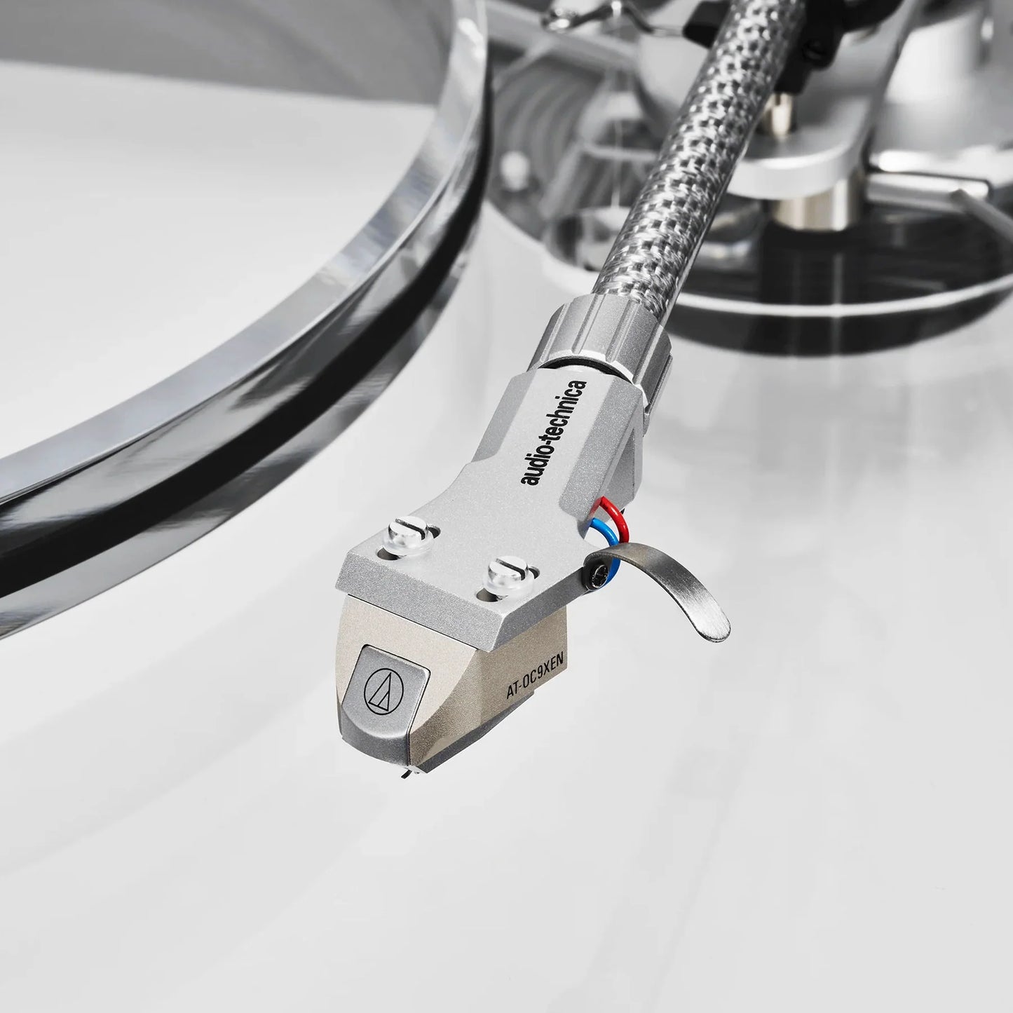 Audio Technica - AT-LPA2 - Transparent Acrylic Fully Manual Belt-Drive Turntable Crystal Clear